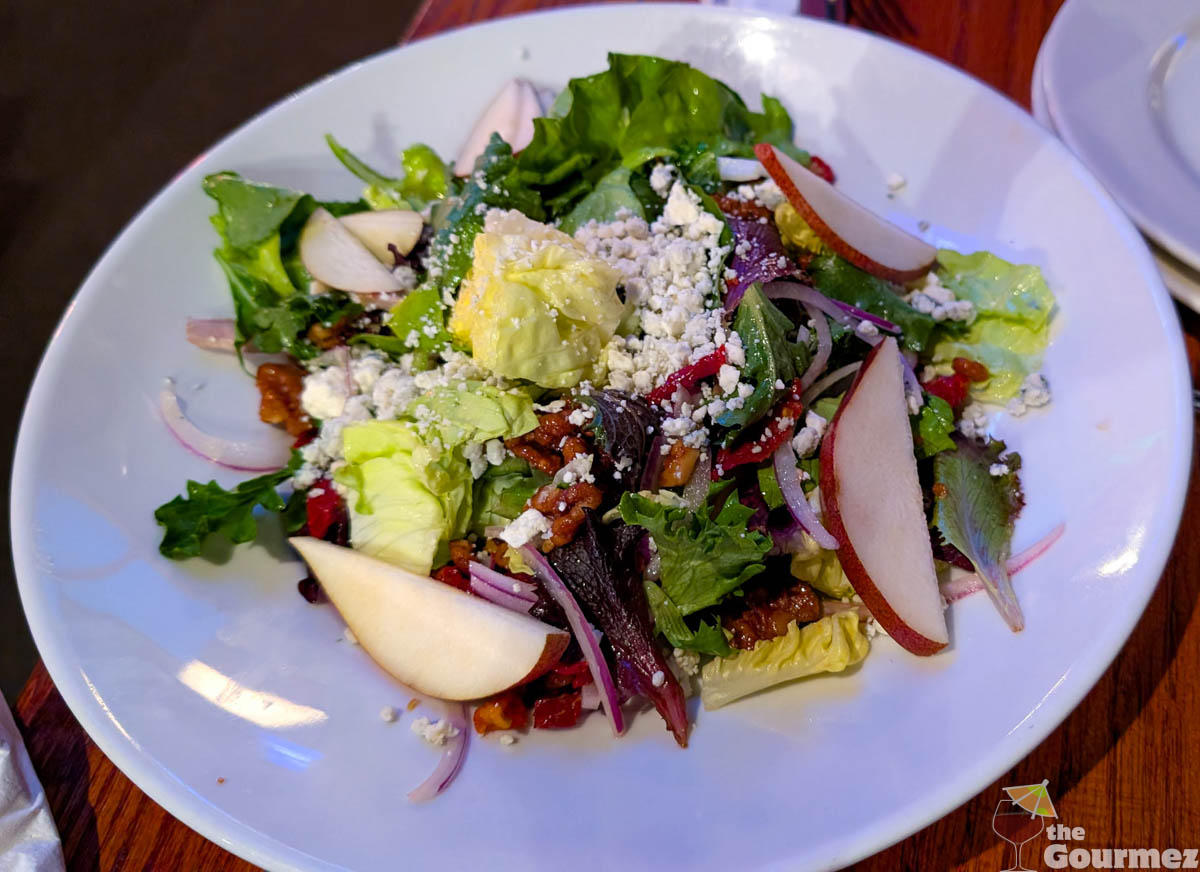 buffalo bill's gogonzola salad