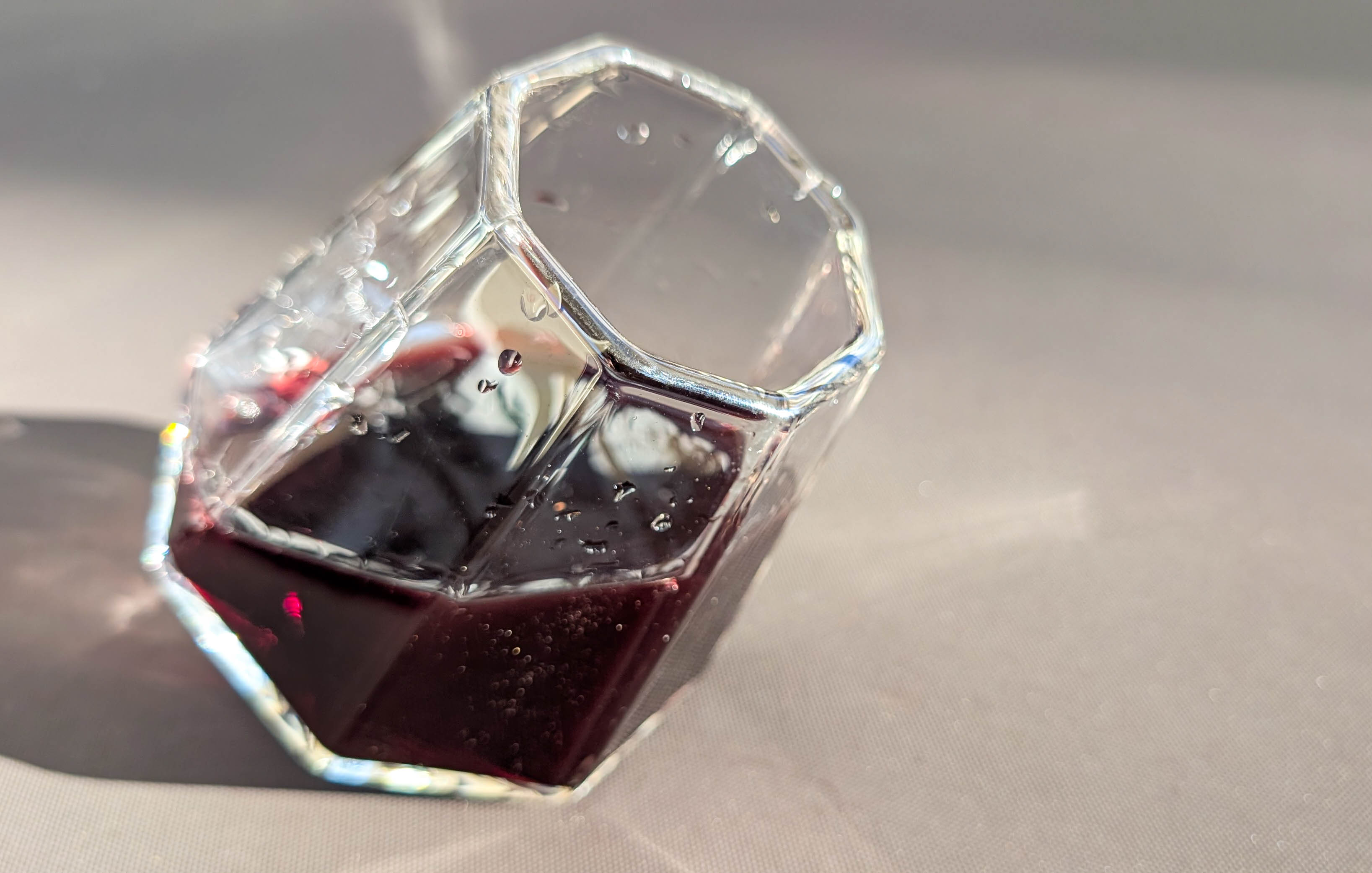 prazo de roriz red wine in glass