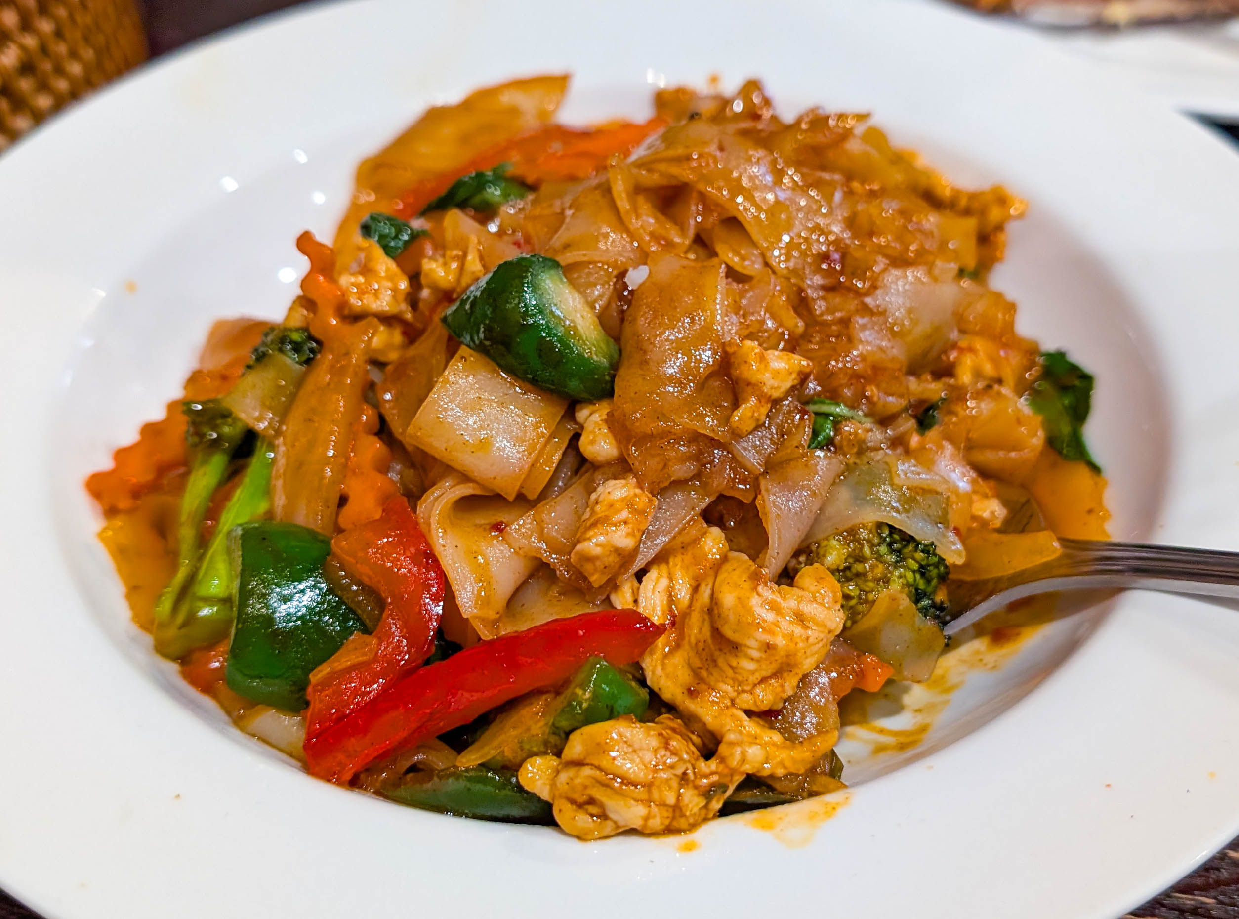 chai thai noodle pad kee mao