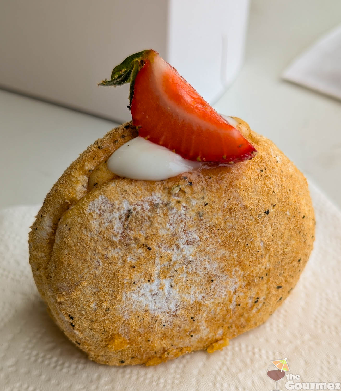 doughweime strawberry daifuku