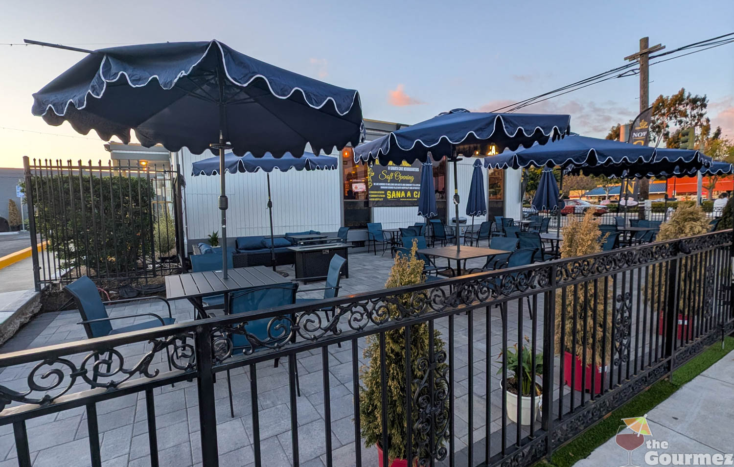 sana'a cafe patio